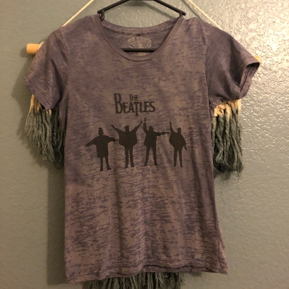 Dark grey Beatles shirt